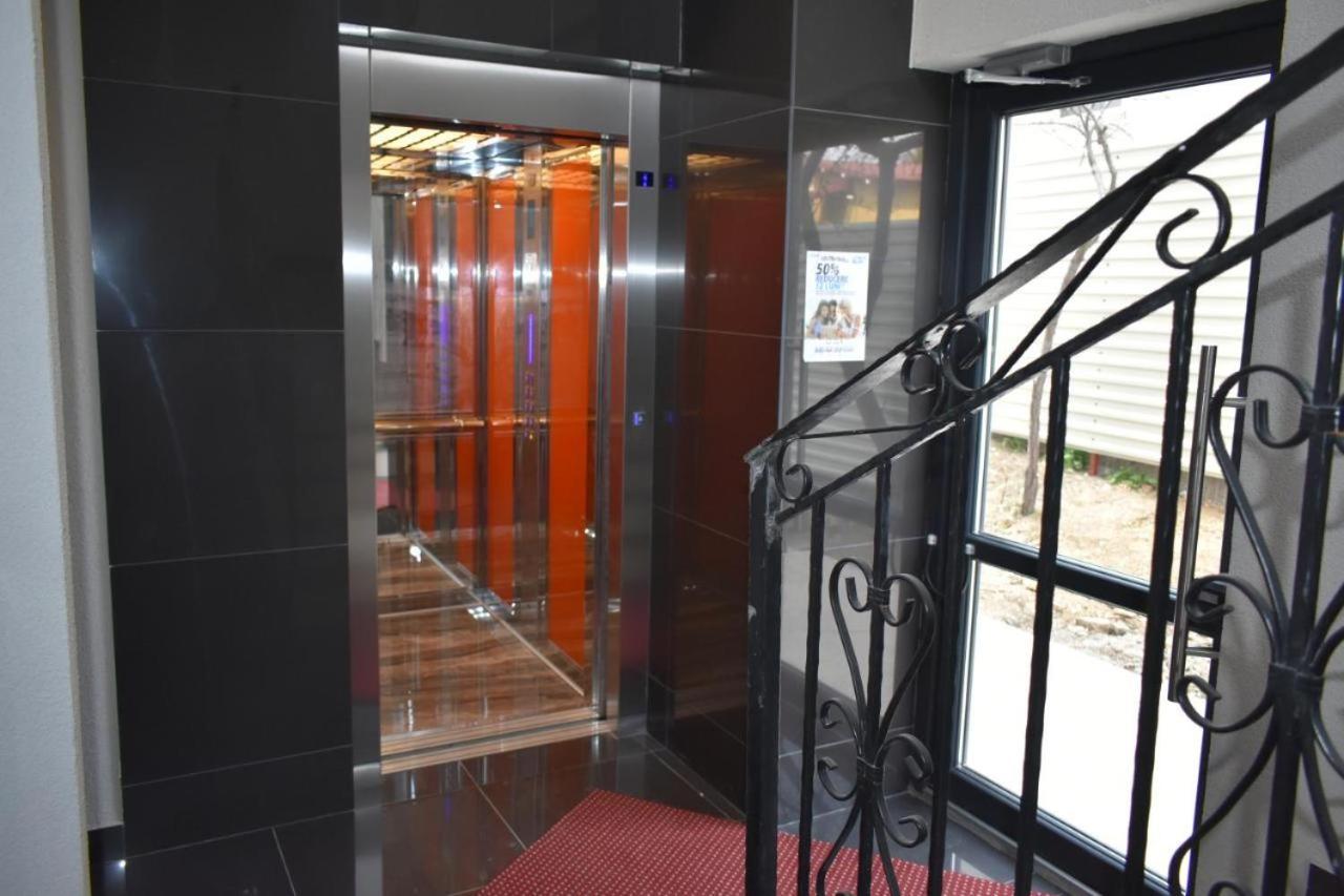 Cozy Apartment In The Heart Of Iasi - Palas Mall Exterior photo